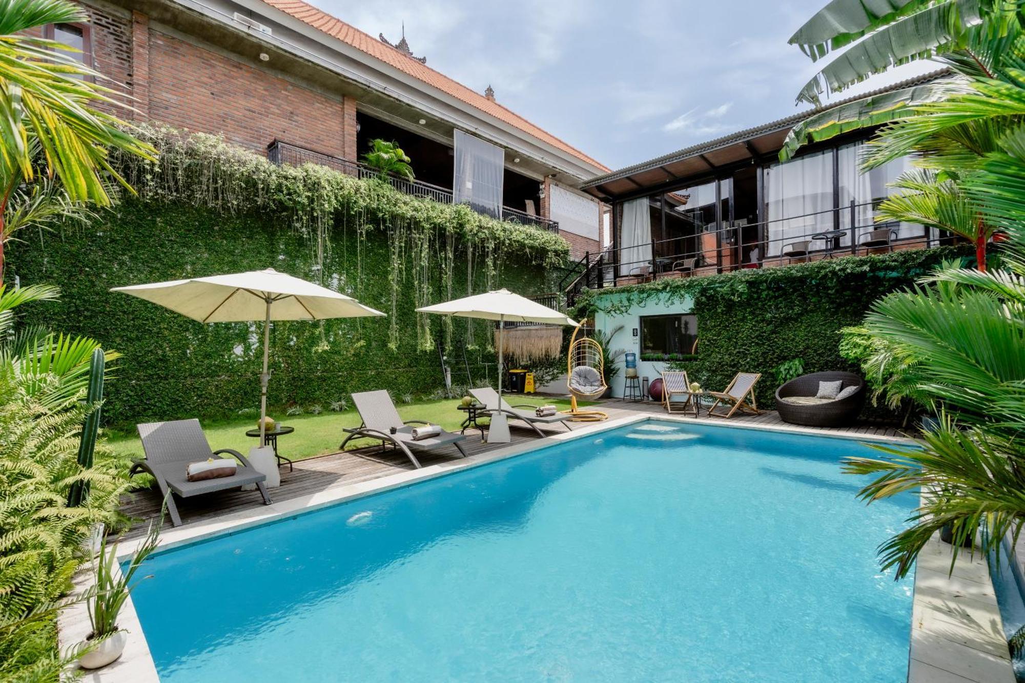 Guest house Big Brother Berawa 2*